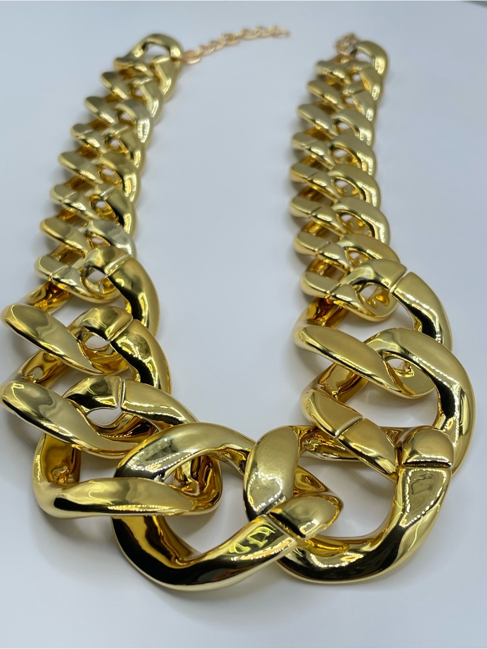 Gold Tone Acrylic Chunky Chain Link Necklace Retro Glam Statement Piece - Picture 4 of 6